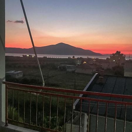 Agaraj Apartament Lägenhet Bashkia e Orikumit Exteriör bild