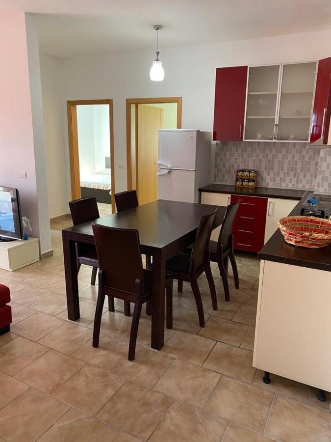 Agaraj Apartament Lägenhet Bashkia e Orikumit Exteriör bild